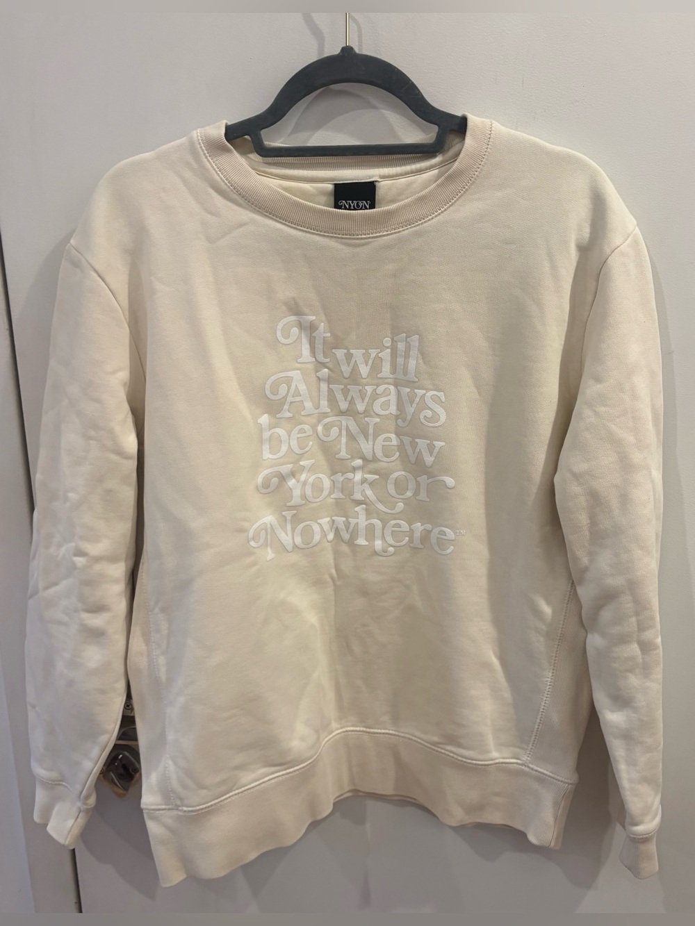 New York or Nowhere Cream Graphic Crewneck Sweatshirt - Unisex, size M